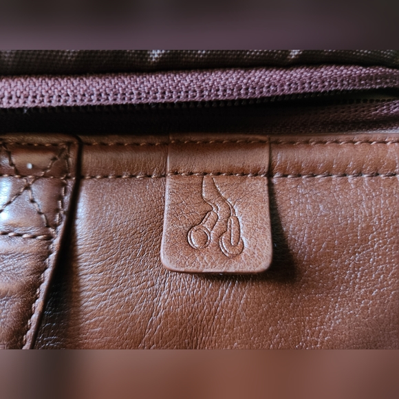 Piquadro fine leather Brown Laptop, business, messenger, bag. Rare find. - Picture 13 of 16